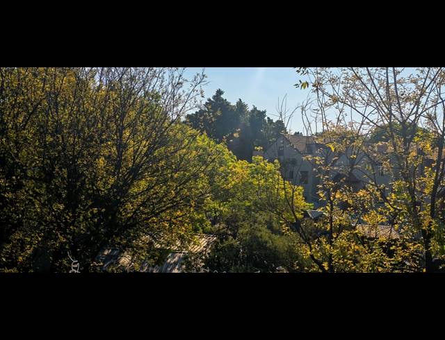 2 BEDROOM APARTMENT FOR SALE IN PINESLOPES